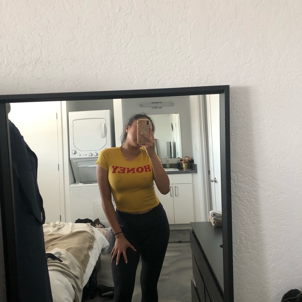 Fashion Nova ‘honey’ Crop Top